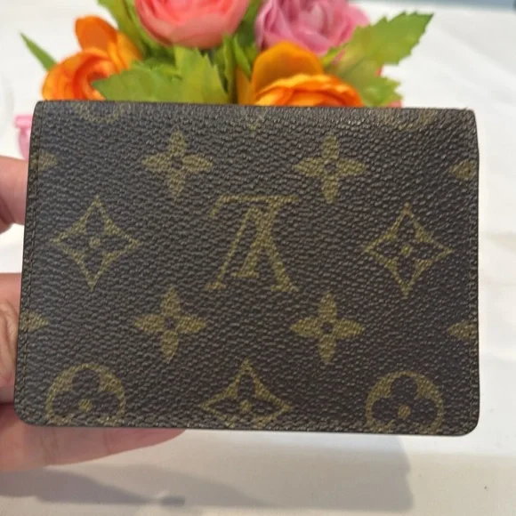 Authentic Louis Vuitton Brown Monogram Card Holder - Picture 2 of 11